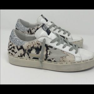 Golden Goose Sneakers